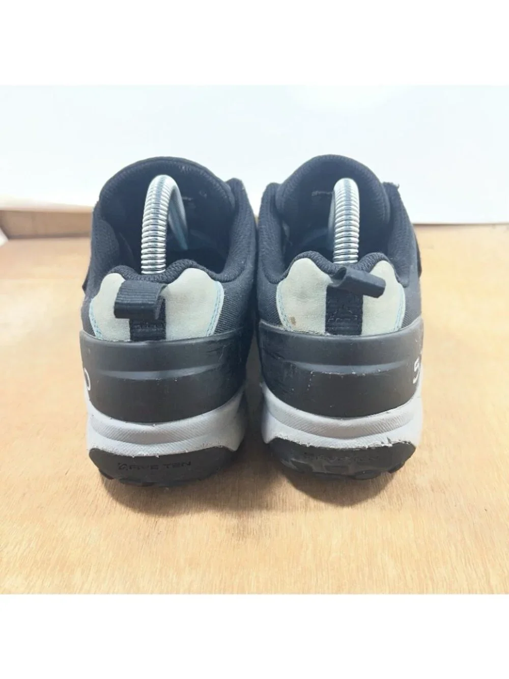 Five Ten 5.10 Guide Tennie Stealth Bike Shoes Sneakers Suede Womens Size 8